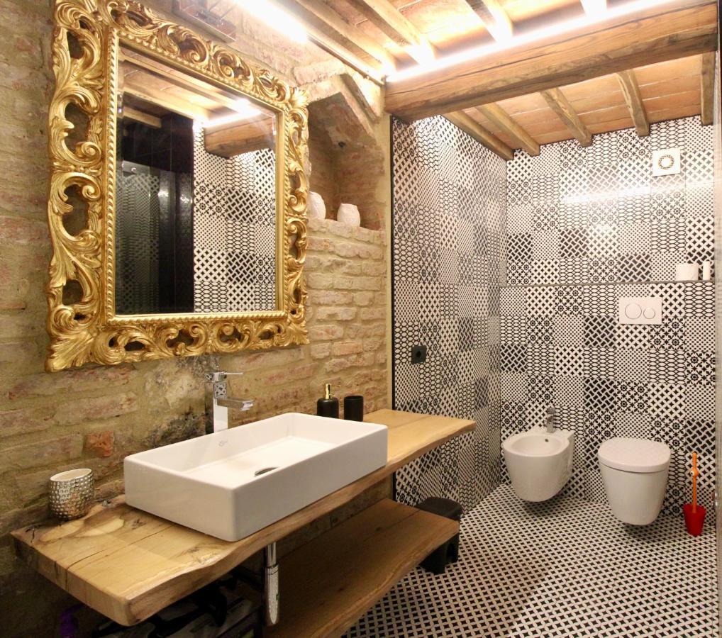 Luxury Suite Apartment Angiolieri Siena Esterno foto