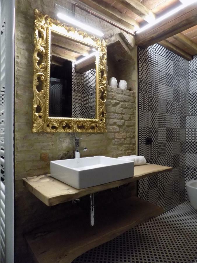 Luxury Suite Apartment Angiolieri Siena Esterno foto
